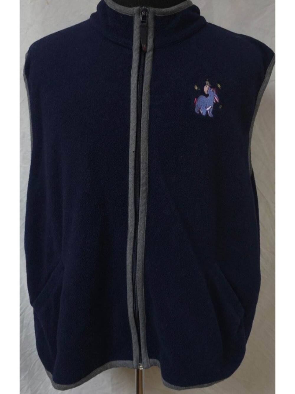 Vtg 90s Pooh Womens 26W/28W Blue Embroidered Eeyore Zip Up Fleece Vest